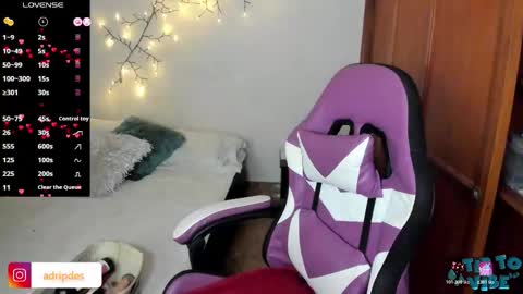 Adriana Paredes  online show from November 29, 1:14 pm