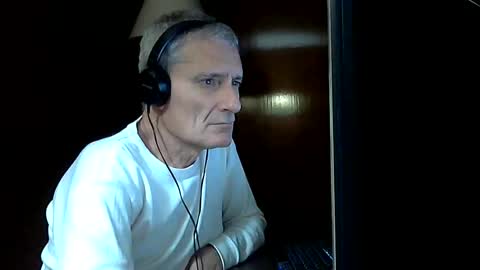 Snapshot of adrianlatino chatting on June 11, 5:16 am Adrian online show from June 11, 5:16 am