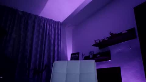 Snapshot of adrianohunt chatting on October 25, 5:08 pm Adriano online show from October 25, 5:08 pm