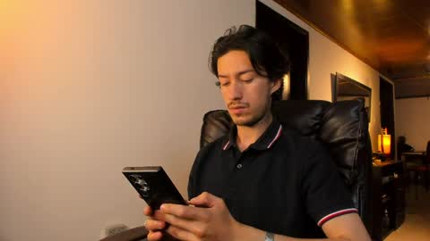 Adrian Williams online show from April 3, 12:52 am