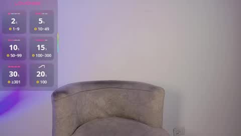 adriel_escalante online show from April 28, 2:21 am
