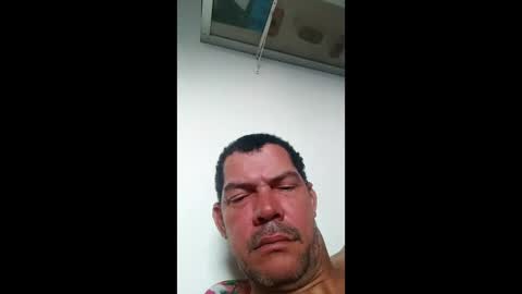 Snapshot of adrygud19894 chatting on February 1, 9:08 am adrygud19894 online show from February 1, 9:08 am