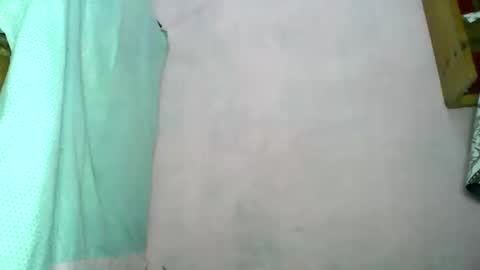 aelyaa online show from May 16, 4:17 pm