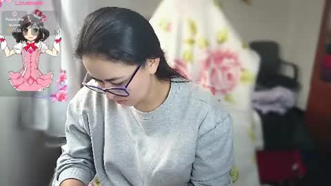 lia online show from July 8, 7:18 pm