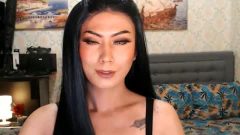 Snapshot of affairtoyourgoddesskhendra chatting on February 12, 5:48 pm Dominant Goddess Contessa online show from February 12, 5:48 pm