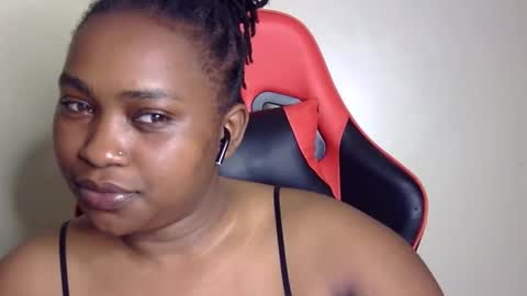 stella online show from November 29, 4:10 pm