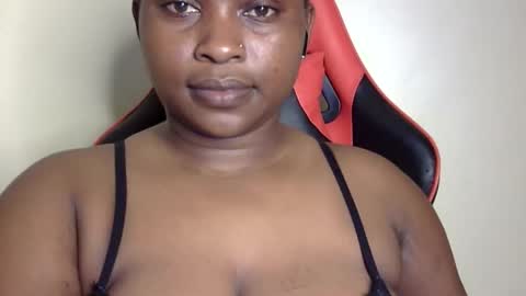 stella online show from December 17, 4:46 pm