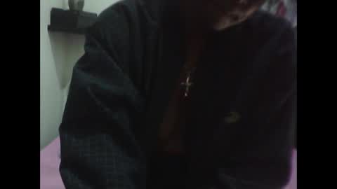 Snapshot of african_beauties chatting on December 21, 11:12 pm Mia Friends online show from December 21, 11:12 pm