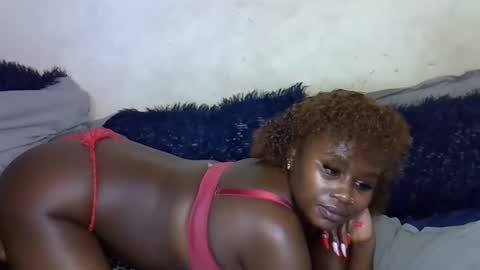 Snapshot of afrii_kity chatting on April 17, 10:35 pm afrii_kity online show from April 17, 10:35 pm