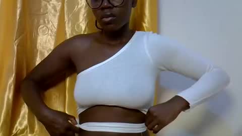 afrikan_desire online show from February 7, 9:57 am