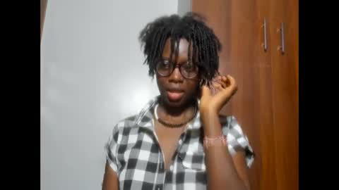 Leah online show from December 31, 9:17 pm