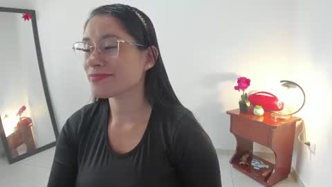 Snapshot of afrodita3123 chatting on June 9, 2:50 pm Lorena online show from June 9, 2:50 pm