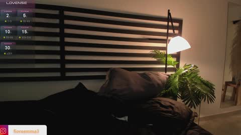 Emma online show from December 24, 1:16 am