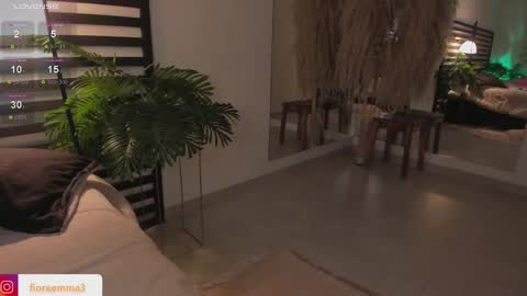 Emma online show from December 28, 9:19 pm