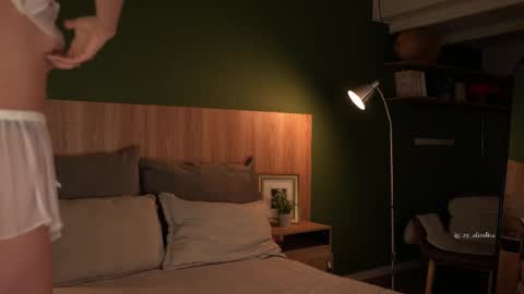 Emma online show from March 20, 11:20 pm