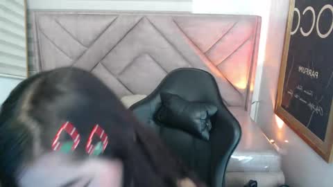 Snapshot of afrodita_wild_v chatting on April 23, 1:24 pm afrodita_wild_v online show from April 23, 1:24 pm