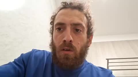 Snapshot of afromanblake chatting on April 1, 6:36 am afromanblake online show from April 1, 6:36 am