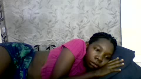 pink  and josphen online show from February 17, 5:14 am