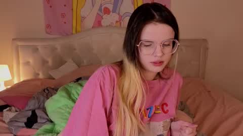 Snapshot of afterdarkduo chatting on October 23, 7:34 pm afterdarkduo online show from October 23, 7:34 pm