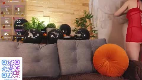 Anna online show from October 31, 1:17 am