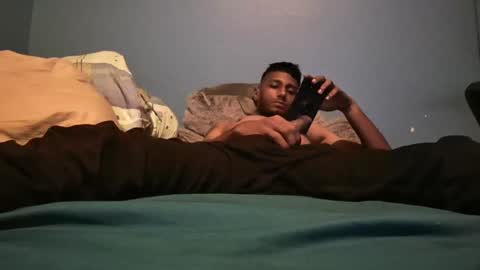 Snapshot of ag___ chatting on September 23, 7:11 am ag___ online show from September 23, 7:11 am