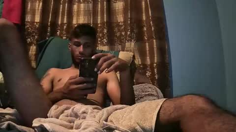 Snapshot of ag___ chatting on December 2, 12:38 am ag___ online show from December 2, 12:38 am