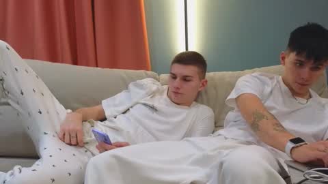 Mark online show from March 18, 6:55 pm