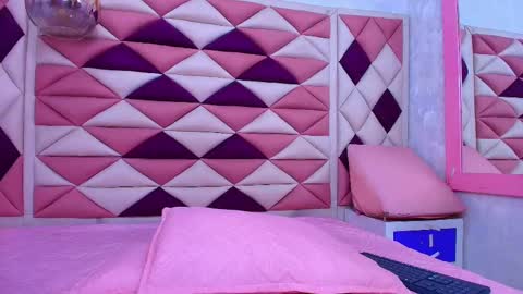 Snapshot of agata_01_ chatting on September 30, 11:59 am Ana online show from September 30, 11:59 am