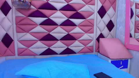 Snapshot of agata_01_ chatting on October 4, 11:52 am Ana online show from October 4, 11:52 am