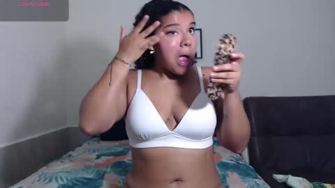 Snapshot of agata_c chatting on March 10, 3:11 am Agatha online show from March 10, 3:11 am