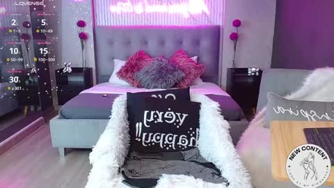 Snapshot of agata_evans_ chatting on January 28, 3:57 am AGATA online show from January 28, 3:57 am