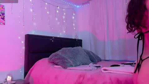 Snapshot of agata_evans_ chatting on April 5, 10:07 pm AGATA online show from April 5, 10:07 pm