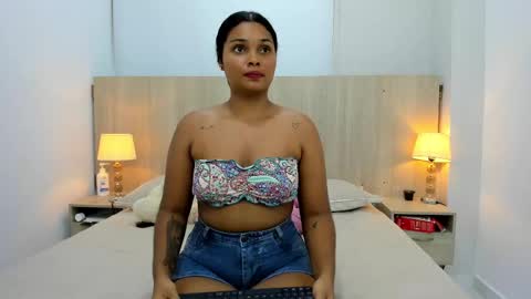 Snapshot of agata_ortiz chatting on February 15, 8:54 am Agata Ortiz online show from February 15, 8:54 am