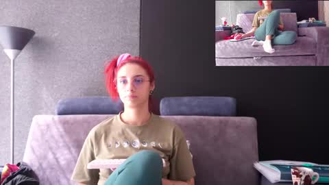 Agata Collinss online show from October 4, 2:15 pm