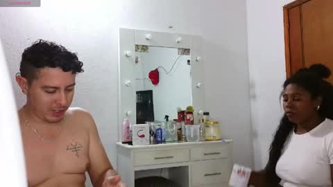 independent model online show from May 11, 5:35 am