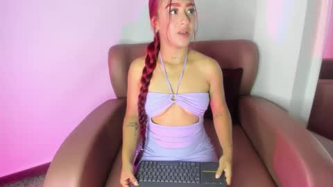 agatha_collins1 online show from March 27, 4:29 am