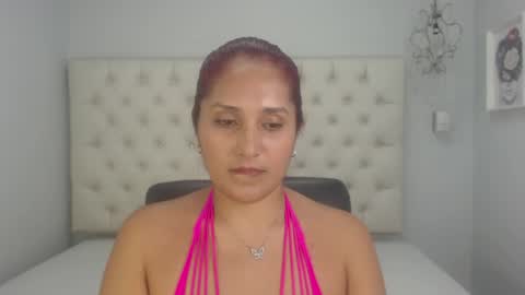 Snapshot of agatha_collinz chatting on December 20, 12:08 am agatha_collinz online show from December 20, 12:08 am