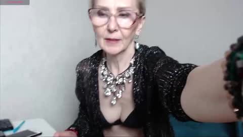 Agatha online show from April 3, 2:15 pm