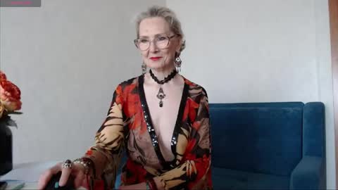 Agatha online show from May 1, 1:54 am