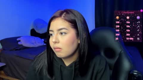 Snapshot of agatha_riccie chatting on February 7, 7:29 am Cat online show from February 7, 7:29 am