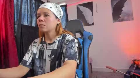 Snapshot of agatha_walter_ chatting on October 5, 3:54 pm agatha_walter_ online show from October 5, 3:54 pm