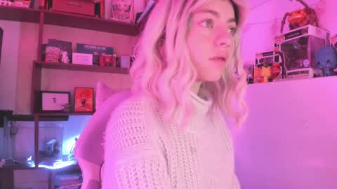 Camila     2 online show from December 3, 6:26 am