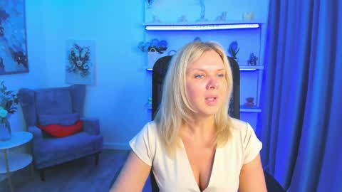Agatha online show from May 17, 3:04 am