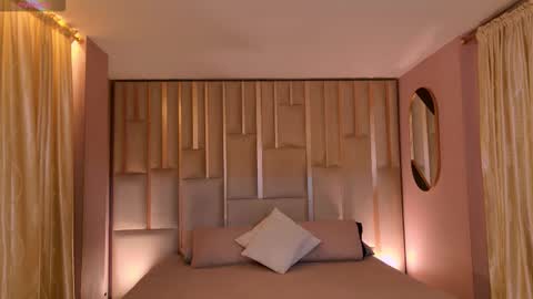 Agatha online show from October 18, 7:14 pm