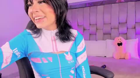 agathauwudoll online show from June 25, 8:24 pm