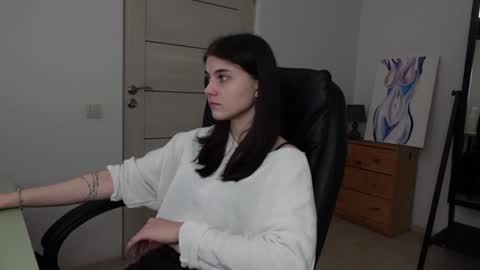 Agelina Lilly Laura online show from December 29, 2:00 pm