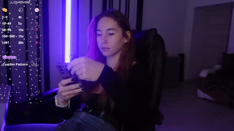 Agelina Lilly Laura online show from December 31, 6:16 am
