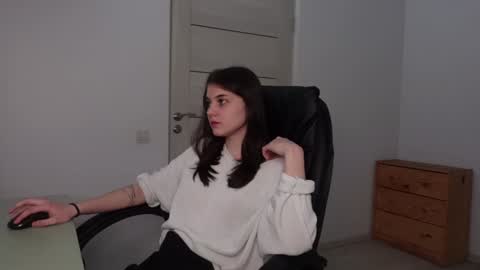Agelina Lilly Laura online show from January 25, 6:01 am
