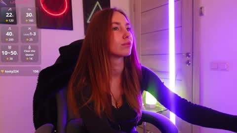 Snapshot of agelina_summer chatting on October 2, 2:57 pm Agelina Lilly Laura online show from October 2, 2:57 pm