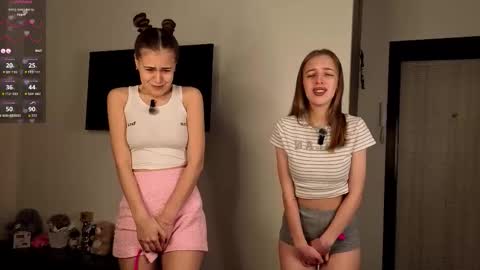 Monica and Bella online show from February 5, 5:34 am